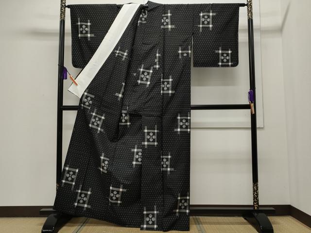 平和屋着物▽上質な紬 単衣 天井花文 黒地 正絹 逸品 CAAP5517ut