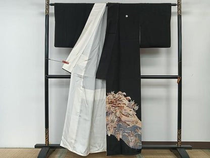 平和屋着物■豪華黒留袖　駒刺繍　水辺風景文　金彩　正絹　逸品　CAAP5640kb