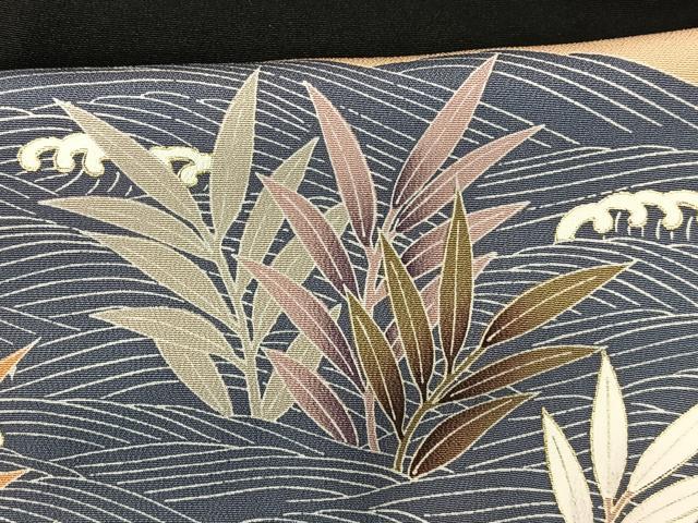 平和屋着物■豪華黒留袖　駒刺繍　水辺風景文　金彩　正絹　逸品　CAAP5640kb