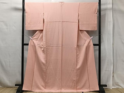 平和屋着物●上質な色無地 堅牢草木染 紗綾形地紋 珊瑚色 反端付き 正絹 逸品 CAAQ5485kb