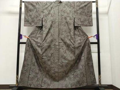平和屋着物●本場大島紬　9マルキ　泥染め　雪輪草花文　正絹　逸品　CAAQ9104vf