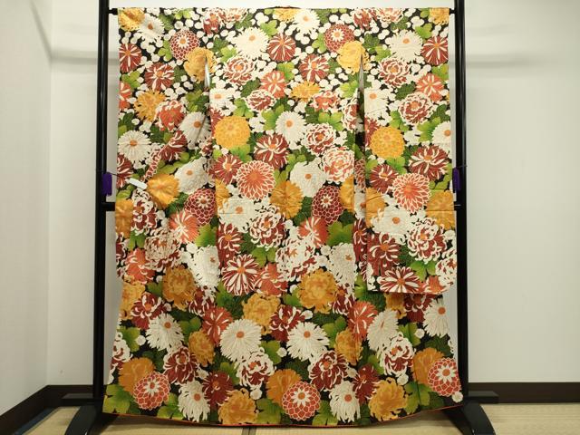 平和屋着物●豪華振袖 駒刺繍 乱菊花文 黒地 金彩 金通し地 正絹 逸品 CAAR0829gh