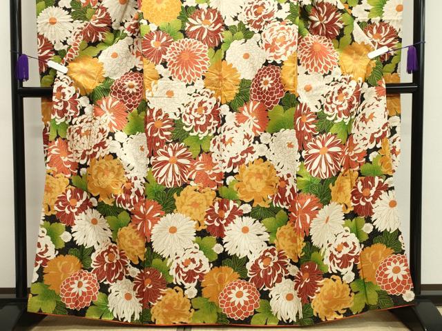 平和屋着物●豪華振袖 駒刺繍 乱菊花文 黒地 金彩 金通し地 正絹 逸品 CAAR0829gh