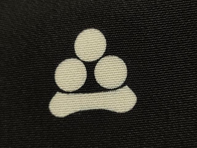 平和屋着物●世界的ファッションデザイナー 山本寛斎 kansaiブランド 黒留袖 駒刺繍 流水色紙琳派図 暈し染め 金銀彩 正絹 逸品 CAAR1258hy