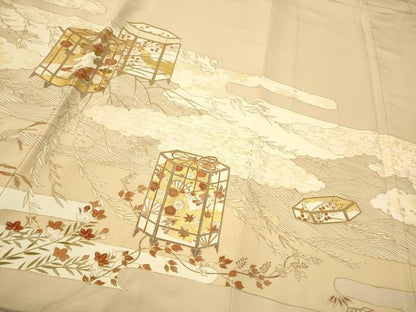 平和屋着物●銀座きしや　色留袖　駒刺繍　雲重ね貝桶草花文　金彩　正絹　逸品　CAAR1375hy
