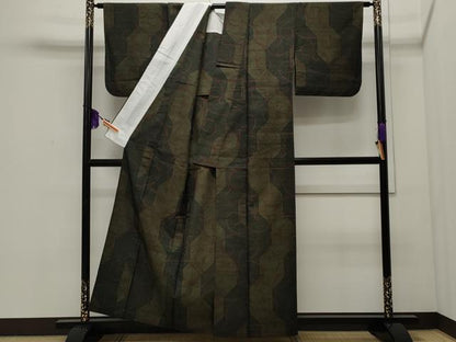平和屋着物▽本場大島紬　単衣　7マルキ　泥染め　亀甲唐草文　正絹　逸品　CAAR4906ut