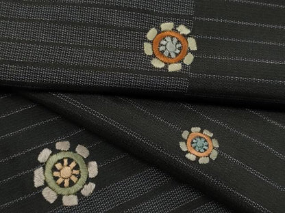 平和屋着物●上質な紬 総刺繍 片輪車文 まるやま扱い 正絹 逸品 CAAR6511ze
