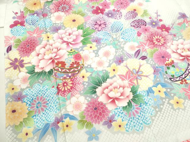 平和屋着物[]七五三　女の子　３歳　祝着　三つ身　長襦袢・帯・小物セット　駒刺繍　鞠草花文　金彩　洗える着物　CAAR6655ze