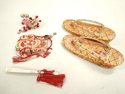 平和屋着物∵女の子　十三参り　子供　祝着・袋帯・小物セット　駒刺繍　花車文　暈し染め　金彩　逸品　CAAR6657ze