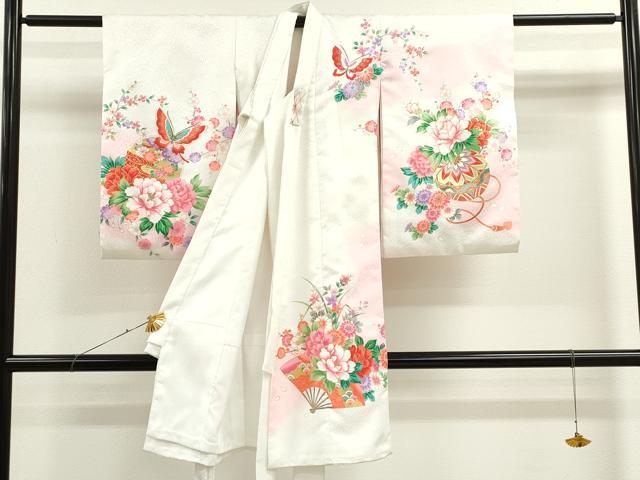 平和屋着物[]お宮参り　女の子　祝着　産着　初着　のしめ　吉祥舞蝶草花文　暈し染め　金彩　洗える着物　CAAR6676ze