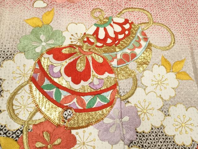 平和屋着物[]七五三　女の子　７歳　祝着　四つ身　総絞り　駒刺繍　鈴舞花文　暈し染め　金彩　逸品　CAAR6754ze