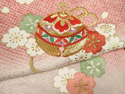 平和屋着物[]七五三　女の子　７歳　祝着　四つ身　総絞り　駒刺繍　鈴舞花文　暈し染め　金彩　逸品　CAAR6754ze