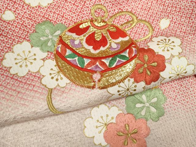平和屋着物[]七五三　女の子　７歳　祝着　四つ身　総絞り　駒刺繍　鈴舞花文　暈し染め　金彩　逸品　CAAR6754ze