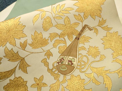 平和屋着物●塩瀬　九寸名古屋帯　楽器　更紗花文　金糸　正絹　逸品　CAAR7813hy