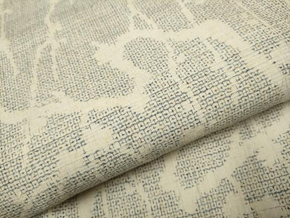 平和屋着物●本場結城紬 重要無形文化財 100亀甲 枝梅文 正絹 逸品 CAAR7846hy