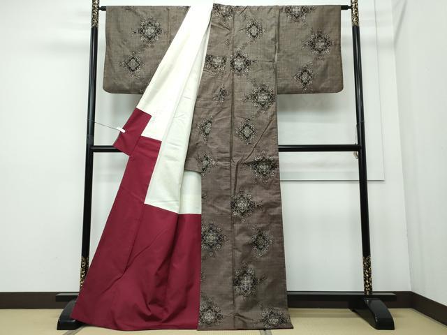 平和屋着物●本場大島紬 7マルキ 泥染め 正倉院花文 正絹 逸品 CAAR8053vf