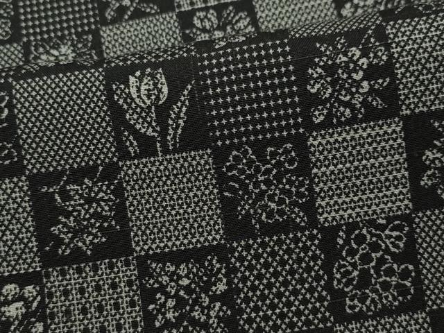 平和屋着物●上質な紬 市松草花文 証紙付き 正絹 逸品 CAAR8096vf