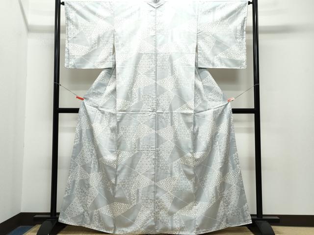 単衣 染め大島 正絹 枝に花 素敵なデザイン 広衿 着物 T-2638 単衣 染め大島 正絹 枝に花 素敵なデザイン 広衿 着物 T-2638