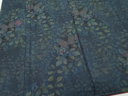 平和屋着物●本場大島紬　9マルキ　舞蝶草花文　正絹　逸品　CAAR8344vf