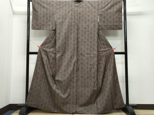 平和屋着物●本場大島紬　7マルキ　泥染め　麻の葉文様　正絹　逸品　CAAR8352vf