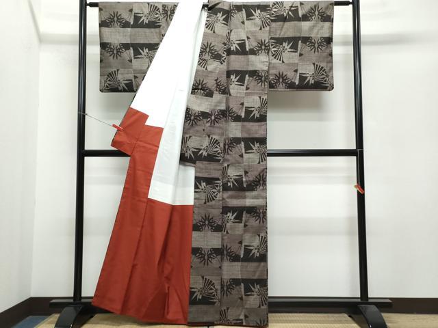 平和屋着物●本場大島紬 7マルキ 泥染め 扇面笹文 正絹 逸品 CAAR8377vf