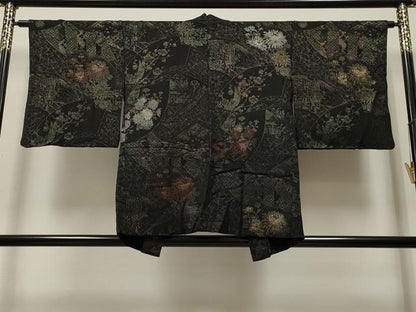 平和屋着物∞羽織 寿光織 地紙重ね御所車花文 黒地 金銀糸 正絹 逸品 CAAR9167id