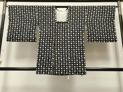平和屋着物∞道行コート 絞り 吉祥文 黒地 正絹 逸品 CAAR9176id
