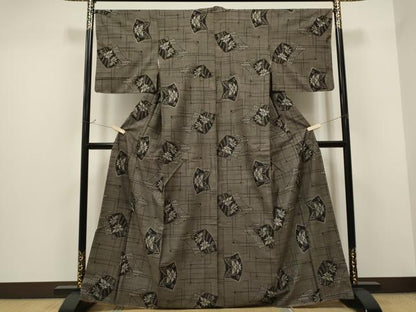 平和屋着物●本場大島紬 7マルキ 泥染め 色紙重ね草花文 正絹 逸品 未使用 CAAS0021th