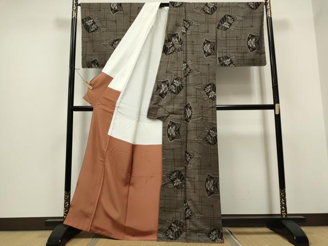 平和屋着物●本場大島紬 7マルキ 泥染め 色紙重ね草花文 正絹 逸品 未使用 CAAS0021th