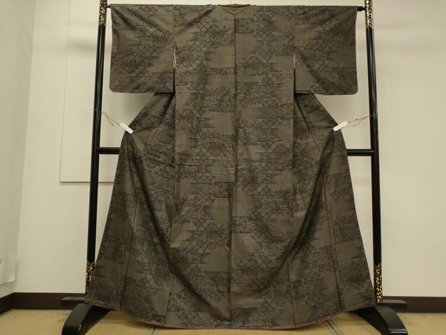 平和屋着物●本場大島紬 7マルキ 泥染め 籬花文 正絹 逸品 CAAS0039th