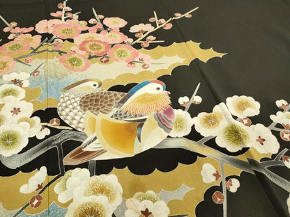 平和屋着物●人間国宝・羽田登喜男　豪華黒留袖　鴛鴦枝花文　正絹　逸品　CAAS0074th