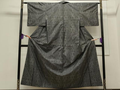 平和屋着物●本場大島紬　9マルキ　立涌麻の葉文様　正絹　逸品　CAAS0162th