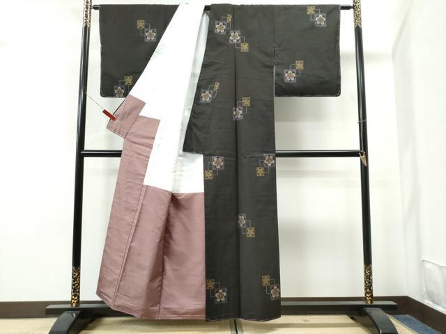 平和屋着物●本場大島紬 9マルキ 泥染め 地空き 色紙重ね舞桜文 当田安憲作 証紙付き 正絹 逸品 未使用 CAAS6758yc