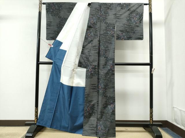 平和屋着物●本場大島紬　泥染め　霞草花文　正絹　逸品　未使用　CAAS6811yc