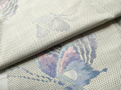 平和屋着物●本場大島紬　白大島　9マルキ　総絣　舞蝶文　正絹　逸品　CAAS7307yc