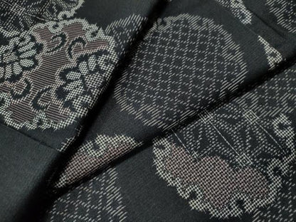 平和屋着物●上質な紬 雪輪吉祥花唐草文 黒地 正絹 逸品 CAAS7309yc