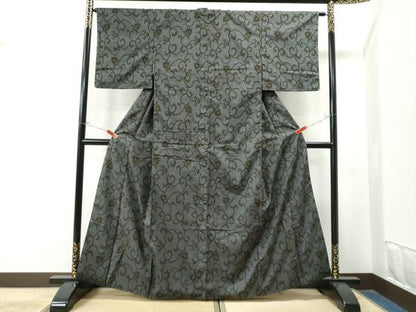 平和屋着物●本場大島紬 7マルキ 更紗花唐草文 正絹 逸品 CAAS7315yc