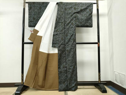 平和屋着物●本場大島紬 7マルキ 更紗花唐草文 正絹 逸品 CAAS7315yc