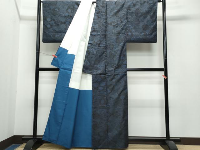 平和屋着物●本場大島紬　白恵泥　恵大島織物　二代目・恵美知雄謹製　割り込み絣　唐草の季節　証紙付き　正絹　逸品　CAAS8591vf