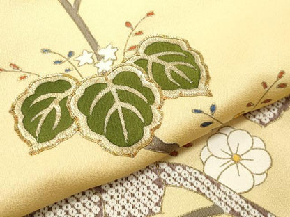 平和屋着物●訪問着　駒刺繍　宝尽くし飛鶴桐文　金彩　正絹　逸品　CAAS8726vf