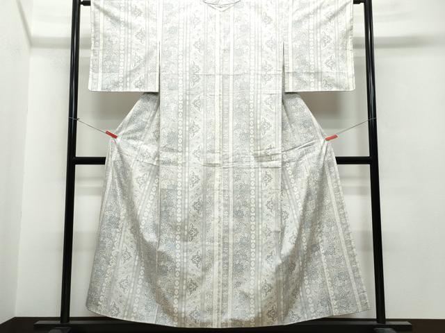 平和屋着物●本場大島紬　白大島　9マルキ　更紗花唐草文　正絹　逸品　CAAS8755vf