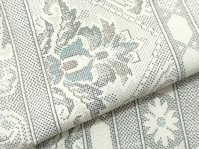 平和屋着物●本場大島紬　白大島　9マルキ　更紗花唐草文　正絹　逸品　CAAS8755vf