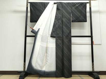 平和屋着物●本場大島紬 9マルキ 吉祥文 正絹 逸品 CAAS9263th