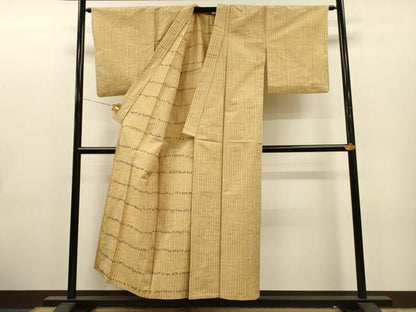 平和屋着物▽上質な紬 単衣 立涌文 正絹 逸品 CAAT0767dy