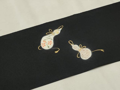 平和屋着物●九寸名古屋帯 作家物 瓢箪花文 黒地 金彩 正絹 逸品 CAAT0920hy