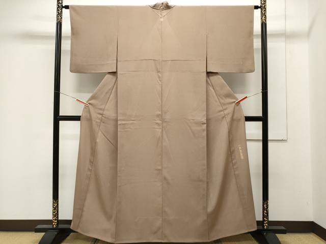 平和屋着物▽上質な色無地 単衣 色無地 作家物 柿渋染 白茶色 正絹 逸品 CAAT1382ev