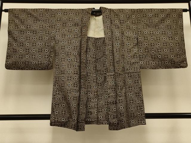 平和屋着物＃本場大島紬　龍郷絣　羽織　7マルキ　菱吉祥花文　正絹　逸品　CAAT5714id
