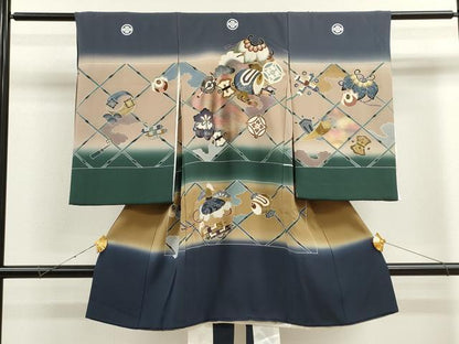 平和屋着物[]お宮参り　男の子　祝着　産着　初着　のしめ　宝尽くし　暈し染め　金彩　逸品　CAAT6127ze