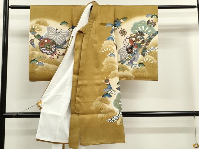 平和屋着物[]お宮参り　男の子　祝着　産着　初着　のしめ　刺繍　龍　兜　吉祥松文　金彩　逸品　CAAT6129ze