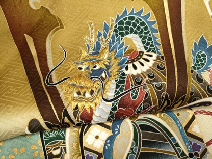 平和屋着物[]お宮参り　男の子　祝着　産着　初着　のしめ　刺繍　龍　兜　吉祥松文　金彩　逸品　CAAT6129ze